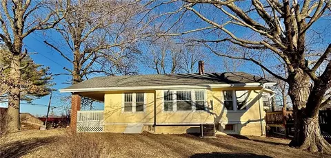 507 W Main St, Richmond, MO 64085