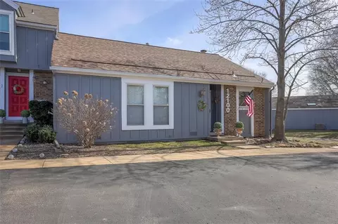 12100 W 82 Ter, Lenexa, KS 66215