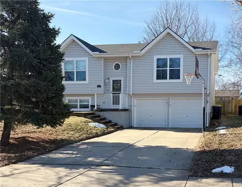 8531 NE 110th Ter, Kansas City, MO 64157