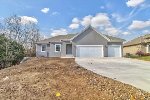 3100 N 118th St, Kansas City, KS 66109