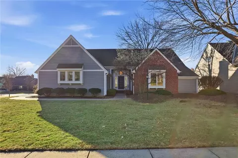 12313 Pembroke Ln, Leawood, KS 66209