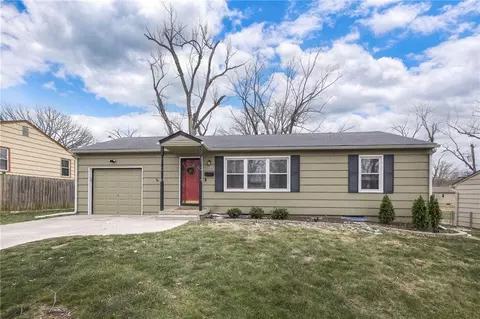 8601 W 69th St, Overland Park, KS 66204
