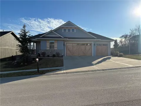 4805 NW Martin St, Riverside, MO 64150
