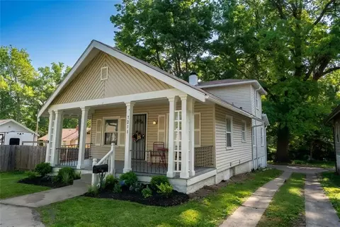 7211 Lydia Ave, Kansas City, MO 64131