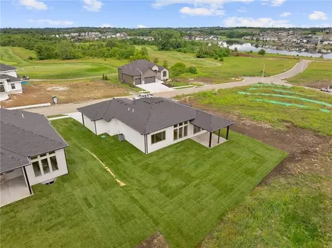 Other - 520 Bentwater Dr, Raymore, MO 64083 photo 8 of 9