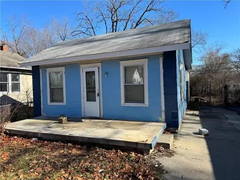 5933 Brooklyn Ave, Kansas City, MO 64130