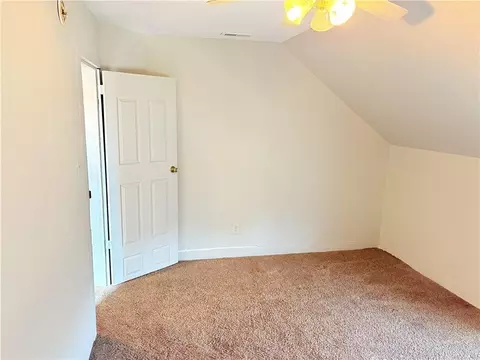Bedroom - 433435 S 5th St, Atchison, KS 66002 photo 3 of 4