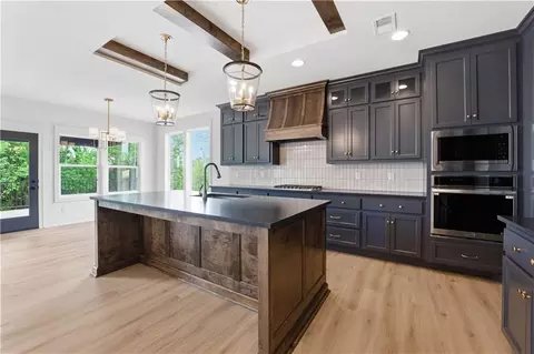 Kitchen - 11717 E 231st St, Peculiar, MO 64078 photo 2 of 2