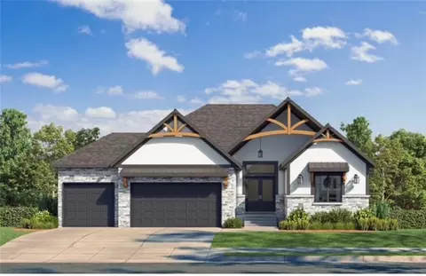 1007 Wilds Pkwy, Greenwood, MO 64034