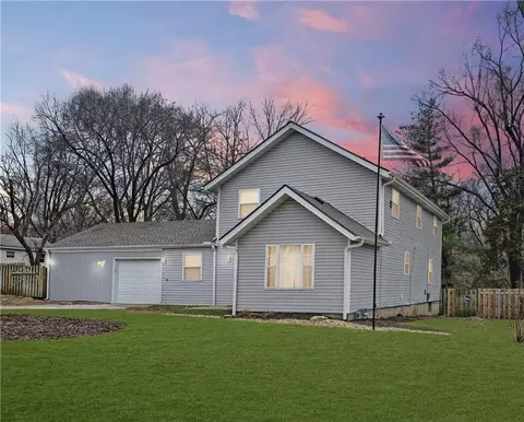2100 S 2105 S Ellison Way, Independence, MO 64050