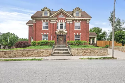 2028 Clay St, Saint Joseph, MO 64501