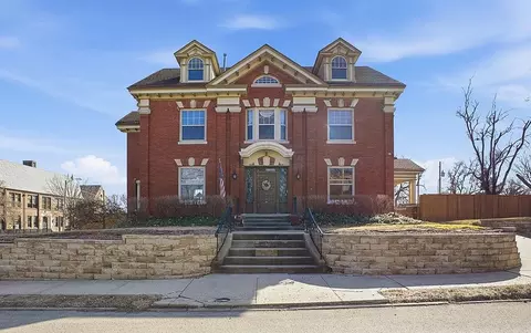 2028 Clay St, Saint Joseph, MO 64501