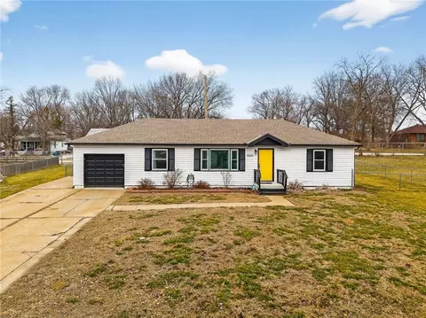 4630 NE 43rd Ter, Kansas City, MO 64117