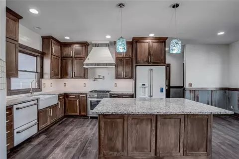 Kitchen - 537 E 550 Rd, Overbrook, KS 66524 photo 1 of 5