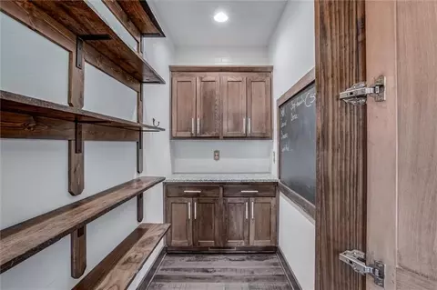 Entry Way - 537 E 550 Rd, Overbrook, KS 66524 photo 1 of 1