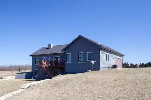 Exterior - 537 E 550 Rd, Overbrook, KS 66524 photo 6 of 8