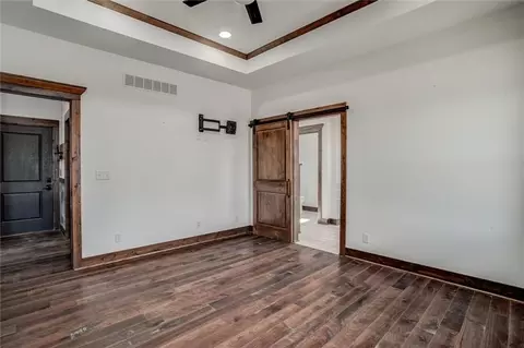 Bedroom - 537 E 550 Rd, Overbrook, KS 66524 photo 2 of 6