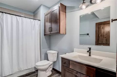 Bath - 537 E 550 Rd, Overbrook, KS 66524 photo 3 of 3