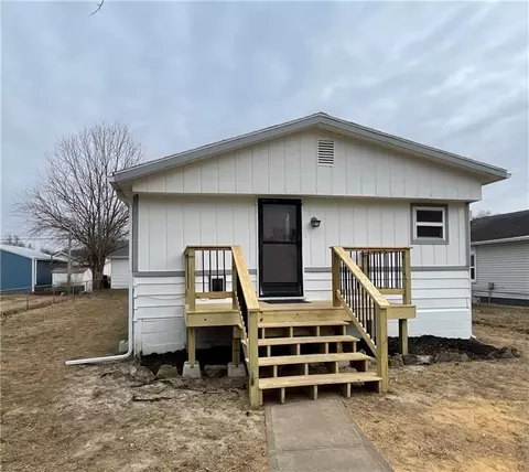 6641 Washington St, Saint Joseph, MO 64504