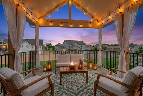 Exterior - 14075 S Pascal St, Olathe, KS 66061 photo 2 of 3