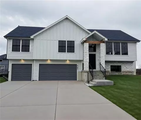 14075 S Pascal St, Olathe, KS 66061