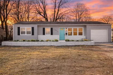 10812 Bennington St, Kansas City, MO 64134