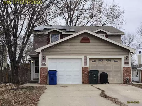 916 Christie Ct, Lawrence, KS 66049