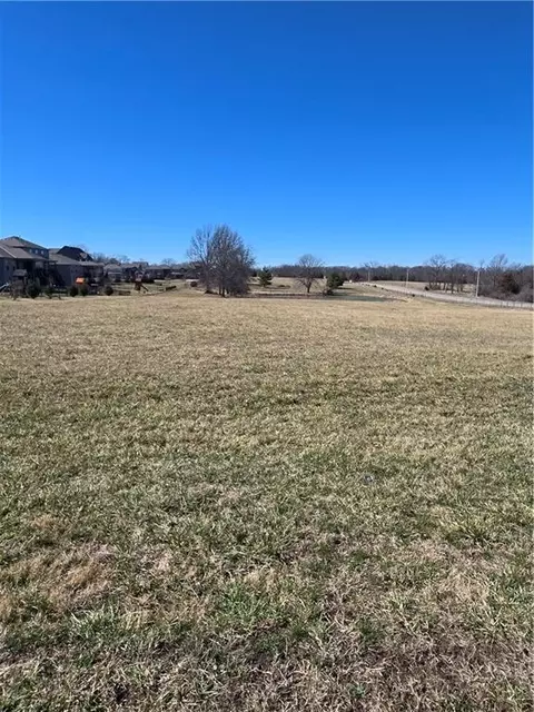 1030 NE Todd George Rd, Lees Summit, MO 64086