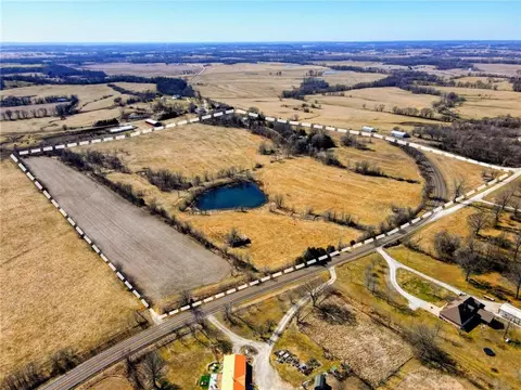 14311 B Hwy, Richmond, MO 64085