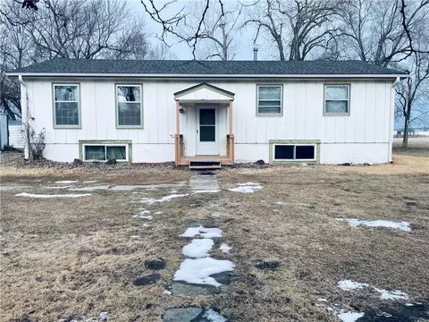 4722 Prairie Ave, Shawnee, KS 66226