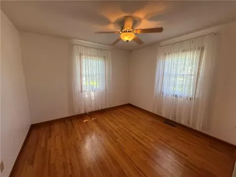 Bedroom - 404 N 14th St, Atchison, KS 66002 photo 1 of 6