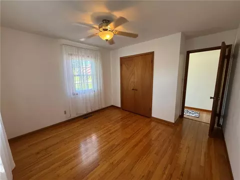 Bedroom - 404 N 14th St, Atchison, KS 66002 photo 2 of 6