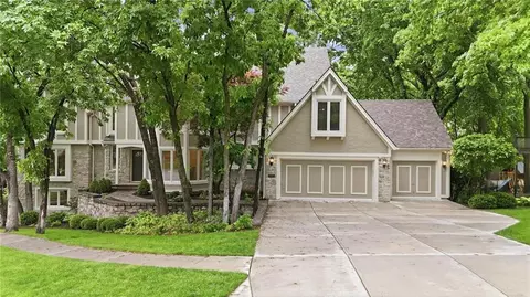 12305 Catalina St, Leawood, KS 66209