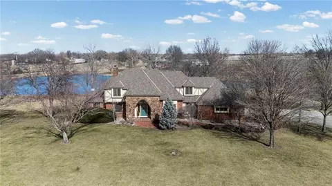 23680 W 289th Ter, Paola, KS 66071