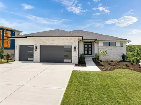 7942 Millridge St, Shawnee, KS 66220