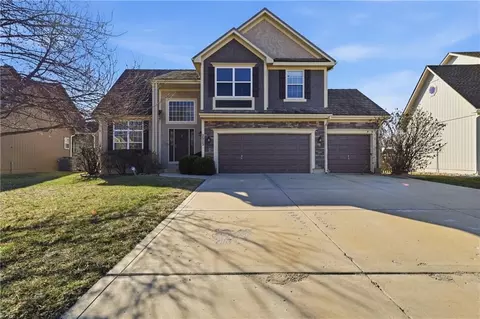 2513 SW 12th St, Lees Summit, MO 64081