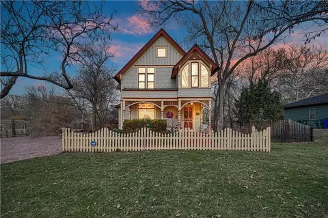 401 S Harrison St, Olathe, KS 66061