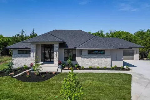 11560 S Wild Rose Ln, Olathe, KS 66061