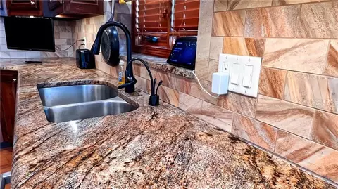 Kitchen - 39 Mackenzie Dr, Saint Joseph, MO 64503 photo 5 of 7