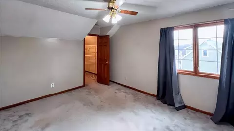 Bedroom - 39 Mackenzie Dr, Saint Joseph, MO 64503 photo 4 of 10