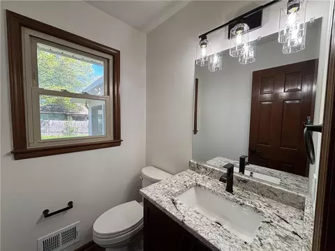 Bath - 1004 3rd Ter, Lees Summit, MO 64063 photo 1 of 4