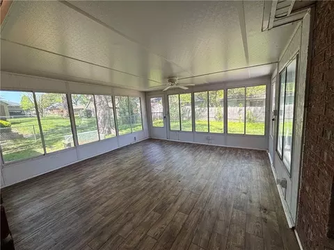 Exterior - 1004 3rd Ter, Lees Summit, MO 64063 photo 2 of 3