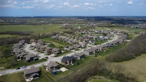 View/Area - 1217 Hampton Dr, Raymore, MO 64083 photo 7 of 8