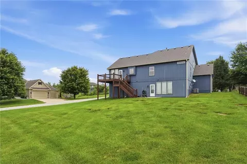 Exterior - 1217 Hampton Dr, Raymore, MO 64083 photo 12 of 12