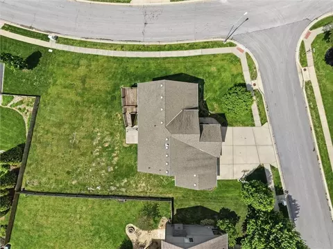 View/Area - 1217 Hampton Dr, Raymore, MO 64083 photo 2 of 8