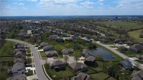 View/Area - 1217 Hampton Dr, Raymore, MO 64083 photo 5 of 8