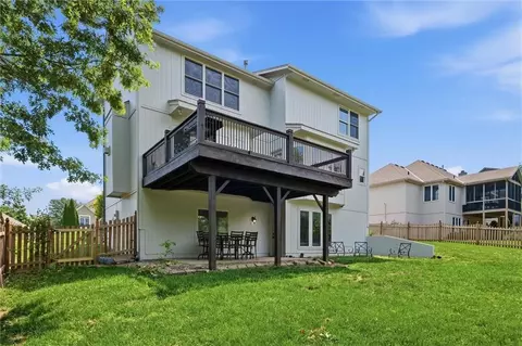 Exterior - 312 SE Battery Dr, Lees Summit, MO 64063 photo 9 of 10