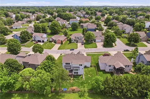 View/Area - 312 SE Battery Dr, Lees Summit, MO 64063 photo 2 of 3
