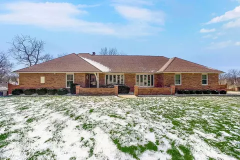 7105 E 69th Ter, Kansas City, MO 64133