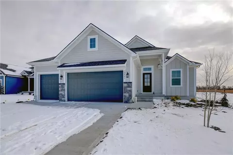 32481 W 167th Ct, Gardner, KS 66030